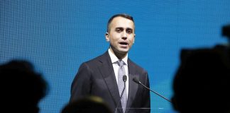 Di Maio, “Veto Calenda? Schermaglie che non interessano ai cittadini”