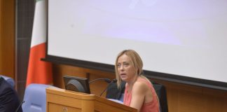 Meloni “Ci dipingono come dei mostri, lo dicono al 25% degli italiani”