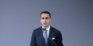 Di Maio “Investire sui giovani, vanno trattati come un tesoro”