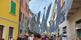 L’arte rinnova la sua magia a Quistello con la Piccola Parigi: migliaia i visitatori