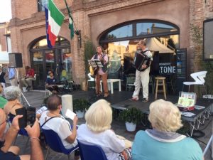 Wainer Mazza alla Fiera delle Grazie fa il pieno di pubblico e presenta "Wainerocchio"