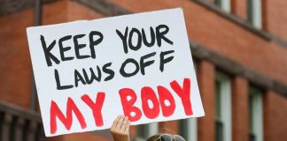 Usa, in Idaho giudice blocca la legge che vieta l’aborto