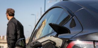Auto, via libera a incentivi per veicoli non inquinanti