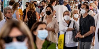 Covid oggi Italia, 35.004 contagi e 158 morti: bollettino 6 agosto 2022