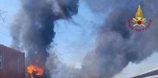 Incidenti, cisterna in fiamme su A21: due morti