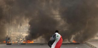 Iraq, scontri a Baghdad: decine i morti, centinaia i feriti