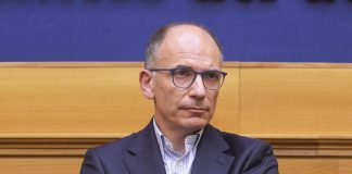Elezioni 2022, caos centrosinistra: Letta sente tutti
