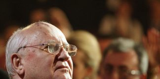 Gorbaciov, Biden: “Leader raro e lungimirante, rese mondo più sicuro”