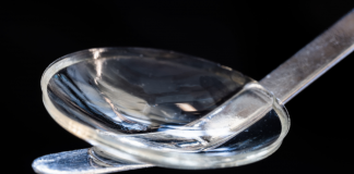 Cornea artificiale da pelle maiale speranza per chi aspetta trapianto