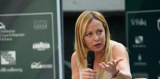 Elezioni 2022, Meloni: “Da Letta misoginia, non ho bisogno di incipriarmi”
