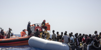 Sos Med, Msf e Sea watch a Ue: “Subito attività ricerca e soccorso”