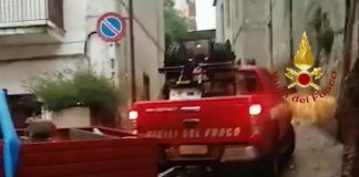 Maltempo in Campania: allagamenti, fango e auto spazzate via – Video