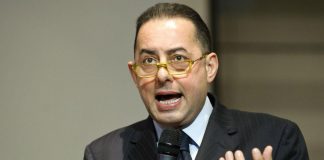 Elezioni 2022, Gianni Pittella lascia il Pd: “Io con Calenda”