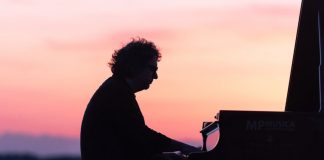 Nel Cortile D’Onore di Palazzo Te concerto per piano al tramonto con il maestro Remo Anzovino