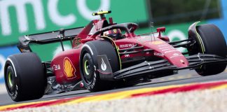 F1 Gp Belgio, la Ferrari di Sainz in pole davanti a Perez