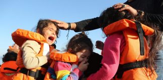 Immigrazione e elezioni, Casarini: “Salvini e Meloni sciacalli”