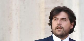 M5S, Buffagni: “Lascio Movimento? Non sono uno zombie”