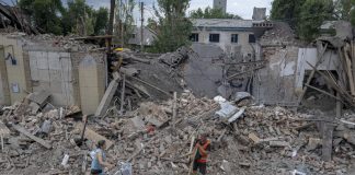 Ucraina, Kiev: pesanti raid russi su linea fronte Donetsk