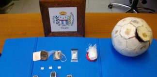 Carceri, ritrovato pallone di calcio ‘farcito’ con telefonini davanti a Castrogno