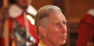 Il primo discorso di Carlo III ai sudditi “Vi servirò per tutta la vita”
