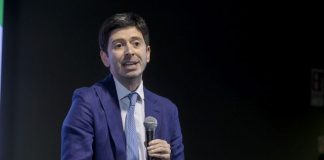 Speranza “La pandemia non è finita ma siamo sulla strada giusta”
