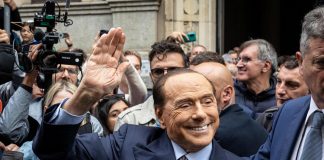 Berlusconi compie 86 anni, festa in famiglia ad Arcore