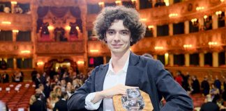 Premio Campiello 2022, a 27 anni vince Bernardo Zannoni: “Ho fatto un casino”