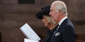 Re Carlo III e le penne, nuovo ‘scontro’ – Video