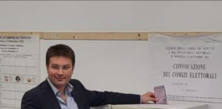 Sindaco di Puglianello eletto alla Camera, corteo e feste in strada per il neo deputato