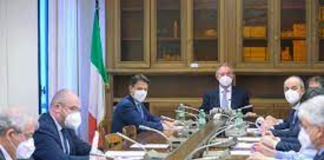 No stop su controllo 007, Copasir provvisorio a inizio legislatura