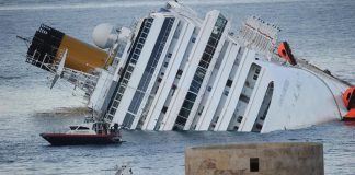 Concordia, De Falco: “Schettino al lavoro? E’ pena alternativa”