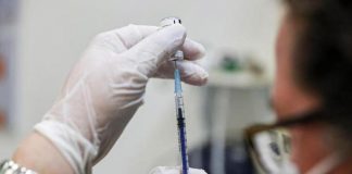 Covid, vaccino originale o aggiornato Omicron? Cosa c’è da sapere