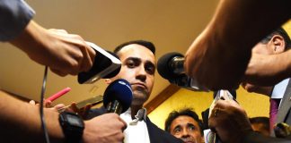 Di Maio fuori da Parlamento: “Mi rialzerò”