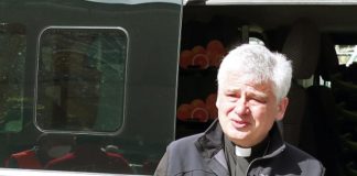 Ucraina, spari contro convoglio elemosiniere del Papa: “Sta bene”