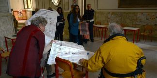 Elezioni 2022, alle 12 affluenza al 18,55%: in calo rispetto 2018