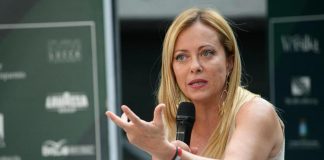 Soldi Russia a partiti stranieri, Meloni: “Querelo ex ambasciatore Usa”