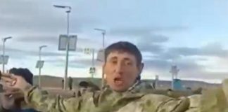Russia, “ma dove andiamo?”: ubriachi e arrabbiati, i soldati ‘per forza’ – Video