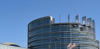 Ue, Chiocchetti nuovo segretario generale del Parlamento europeo