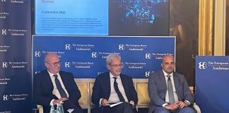 Digitale, Italia in ritardo su formazione e solo 46% adulti con competenza di base