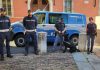 Occupavano un edificio abbandonato nella periferia di Mantova: la polizia li scopre con 30 grammi di cocaina