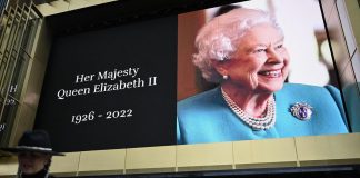 Elisabetta, Londra si prepara ad accogliere il feretro della regina