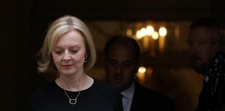 Morte Elisabetta, Truss: “Una delle leader più grandi di sempre”