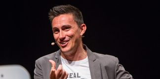 Regis apre la stagione teatrale a Castiglione. Sul palco anche Dix, Costa, Fassari, Dapporto e Gravina