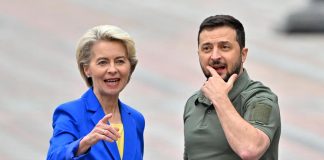 Ucraina, Von der Leyen a Kiev: “Ue al vostro fianco finché necessario”