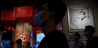 Cina, Xi Jinping riappare in pubblico: cancellate voci di colpo di Stato