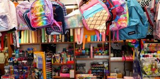 Caro scuola, dai libri agli zaini spesa fino a 1.300 euro a studente