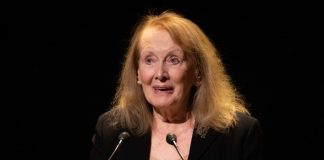 Nobel per la letteratura alla francese Annie Ernaux