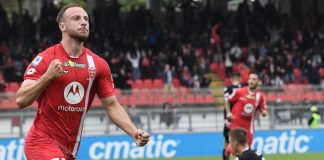Terzo acuto di fila del Monza: lo Spezia si arrende 2-0