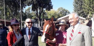 Salute mentale, il viaggio del cavallo Persano fa tappa a Roma