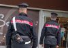Ruba tre paia di scarpe nascondendole nel passeggino. 24enne arrestata per furto